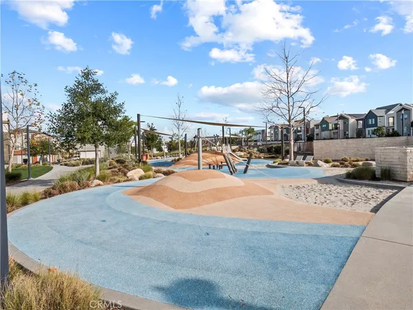 $749,999 | 27129 Valley Oak, Valencia, CA 91381