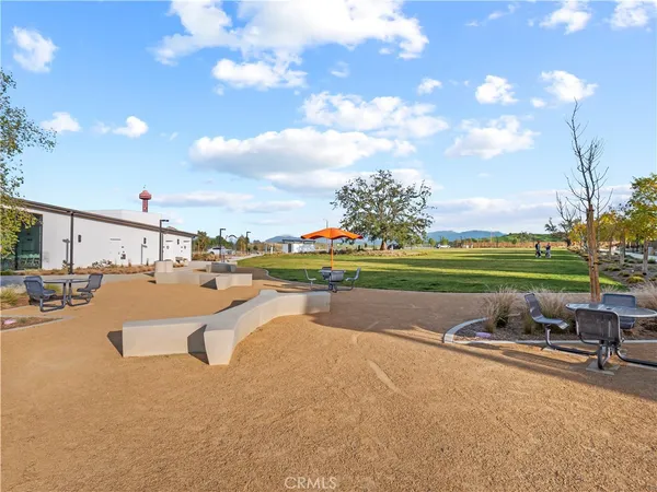 $749,999 | 27129 Valley Oak, Valencia, CA 91381