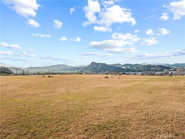 $749,999 | 27129 Valley Oak, Valencia, CA 91381