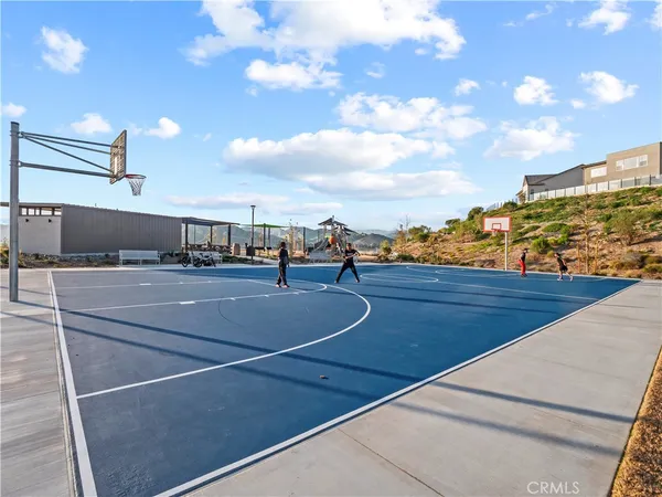 $749,999 | 27129 Valley Oak, Valencia, CA 91381