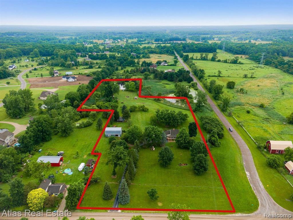 11303 Coolidge Road Goodrich, MI 48438 - Photo 2 of 59