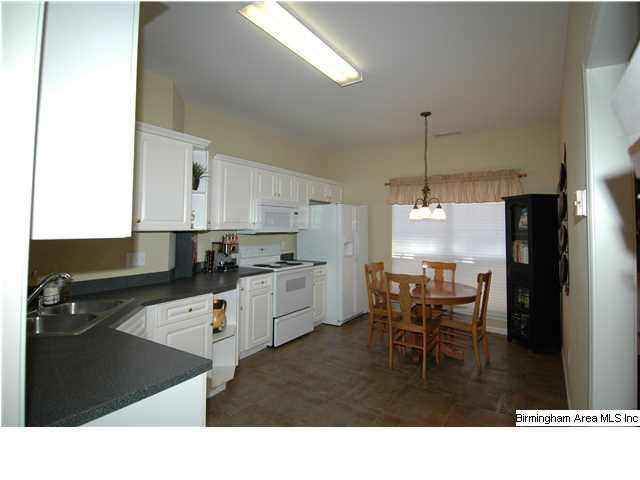 104 Amanda Place Pelham, AL 35124 - Photo 13 of 32
