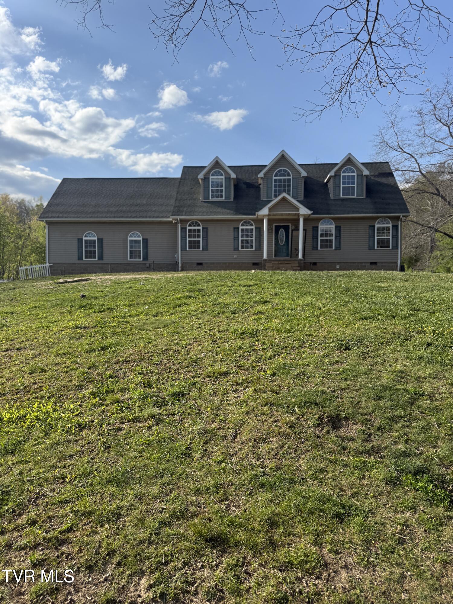 2497 Upper Copper Creek Road Castlewood, VA 24224 - Photo 2 of 31 IMG_4861