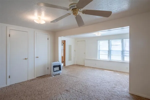 $140,000 | 242 East Hamilton Street, Stamford, TX 79553