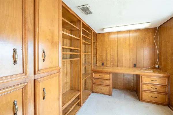 $140,000 | 242 East Hamilton Street, Stamford, TX 79553