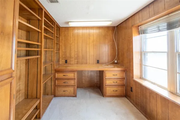 $140,000 | 242 East Hamilton Street, Stamford, TX 79553