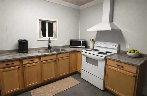 $1,300 | 11 Johnnys Road, Pineville, LA 71360