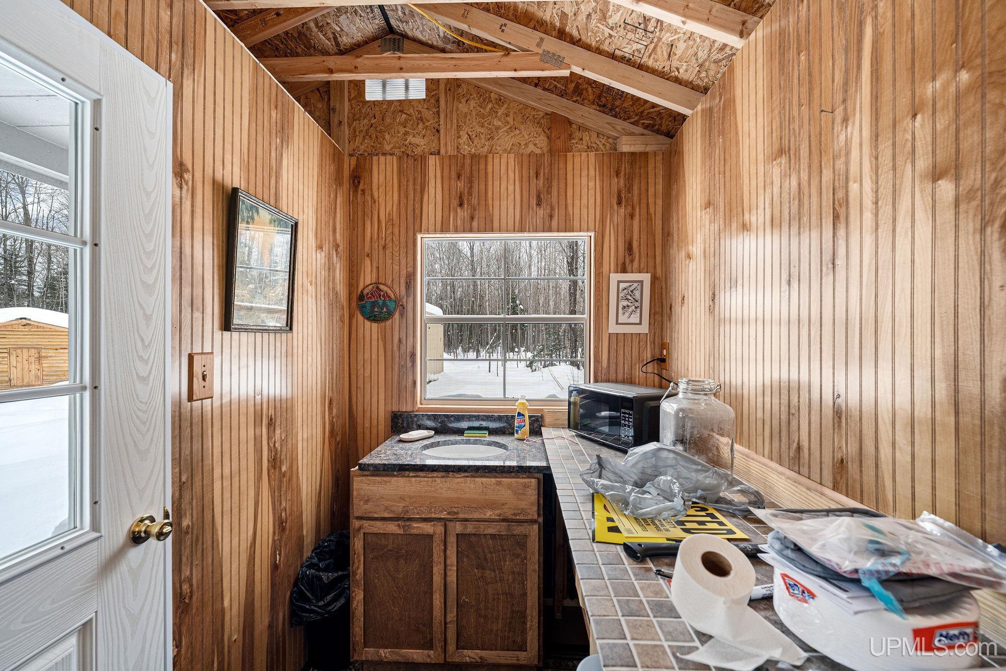 624 North Winters Road Rapid River, MI 49878 - Photo 8 of 22