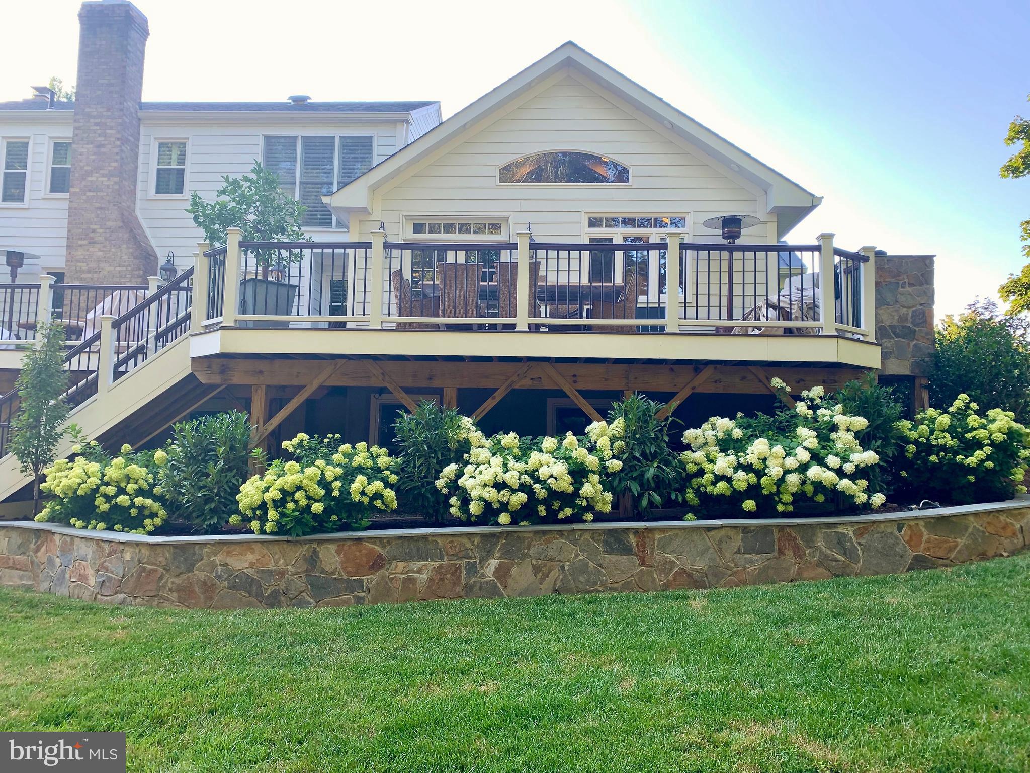 1000 Riva Ridge Drive Great Falls, VA 22066 - Photo 5 of 89 Hydrangeas in Full Bloom!
