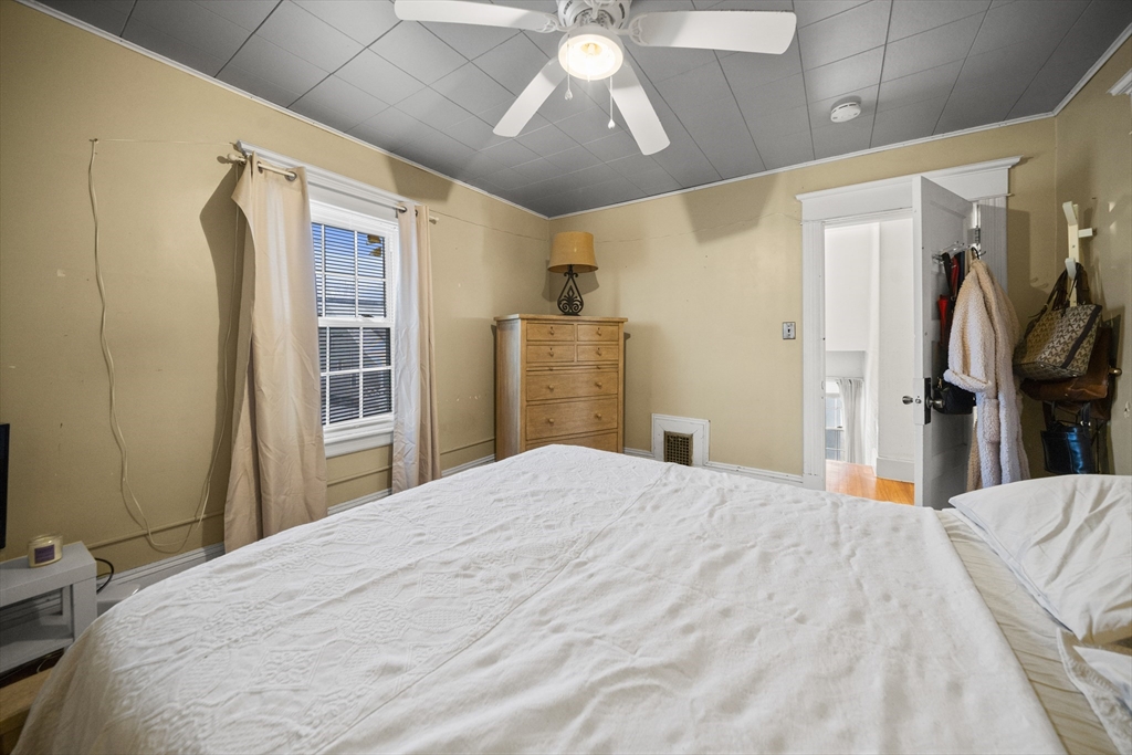 62 Somerset Street Springfield, MA 01108 - Photo 22 of 35 Gallery Image 22