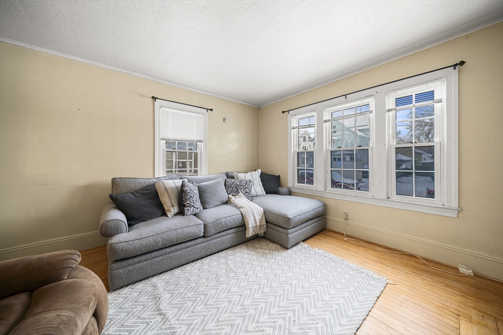 62 Somerset Street Springfield, MA 01108 - Photo 10 of 35 Gallery Image 10