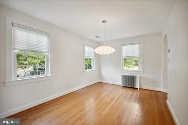 $4,385 | 2612 Fordham Road, Alexandria, VA 22302