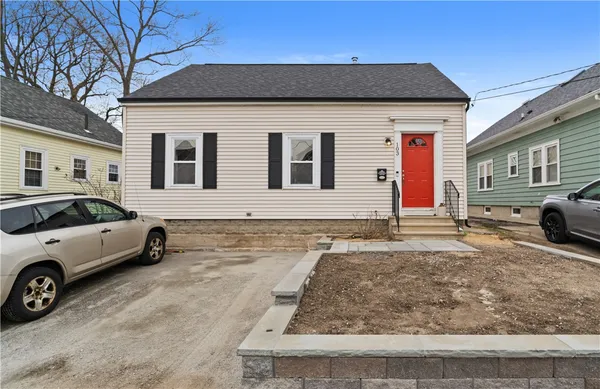 $400,000 | 103 Oakland Avenue, Cranston, RI 02910