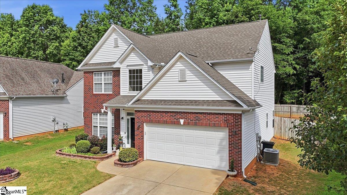 696 Timber Walk Drive Simpsonville, SC 29681 - Photo 2 of 37