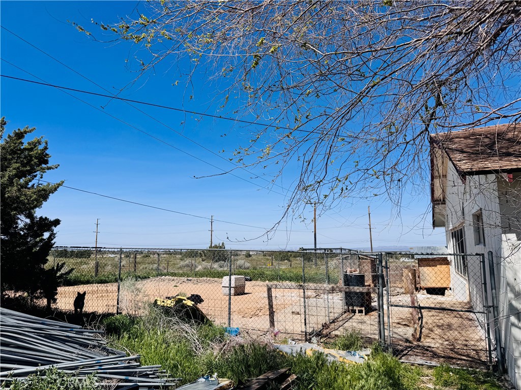 9616 Schlitz Road Phelan, CA 92371 - Photo 18 of 20