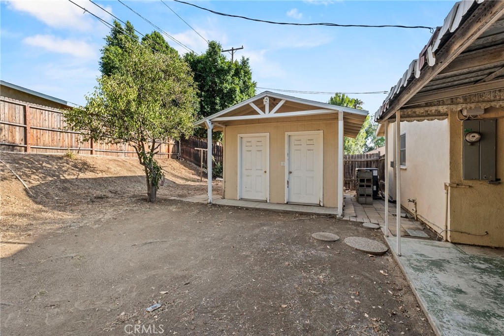 3058 Flanders Road Riverside, CA 92507 - Photo 46 of 50