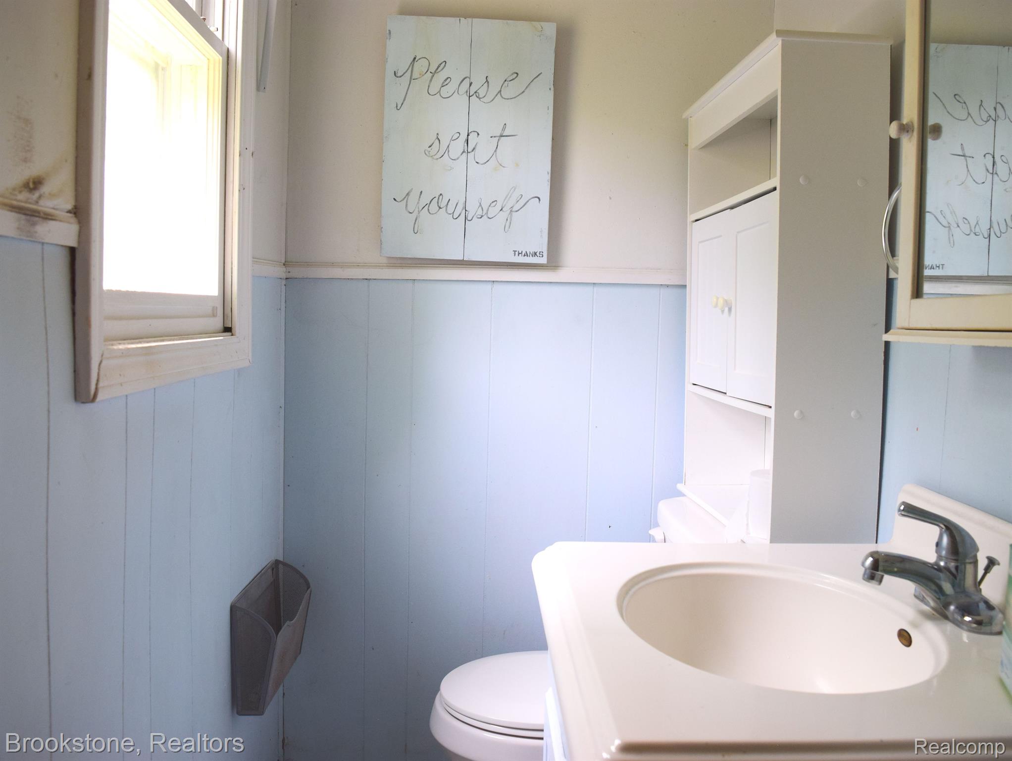 3745 Gale Road Eaton Rapids, MI 48827 - Photo 11 of 21 primary 1/2 bath