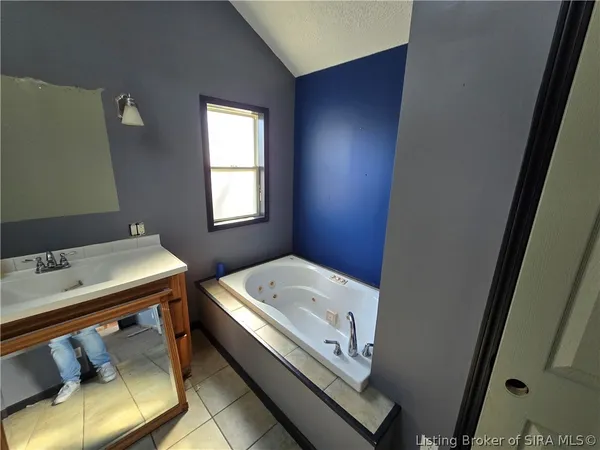 $155,000 | 400 Grandview Drive, Salem, IN 47167