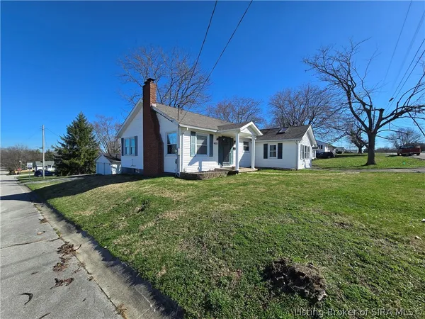 $155,000 | 400 Grandview Drive, Salem, IN 47167