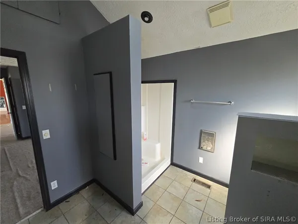 $155,000 | 400 Grandview Drive, Salem, IN 47167