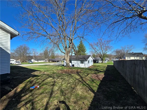 $155,000 | 400 Grandview Drive, Salem, IN 47167