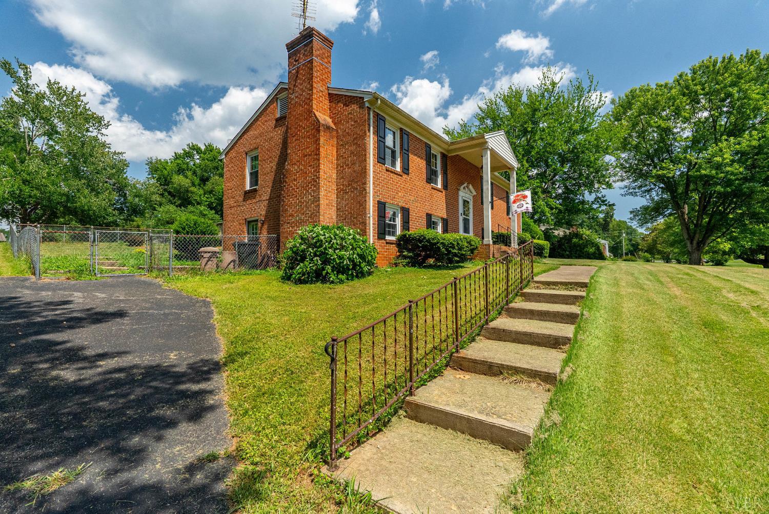 3745 Horseshoe Road Appomattox, VA 24522 - Photo 4 of 38