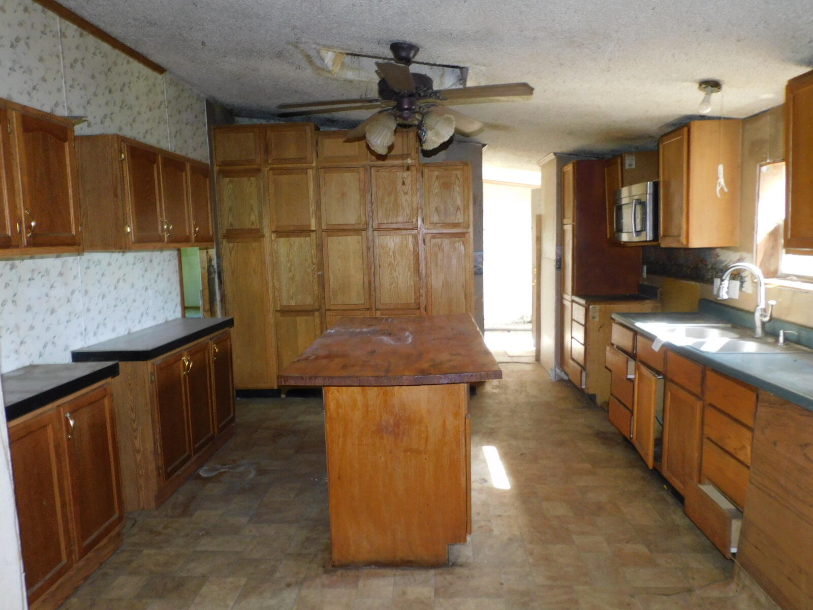 54329 Shannon Road Colon, MI 49040 - Photo 2 of 20 DSCN8632