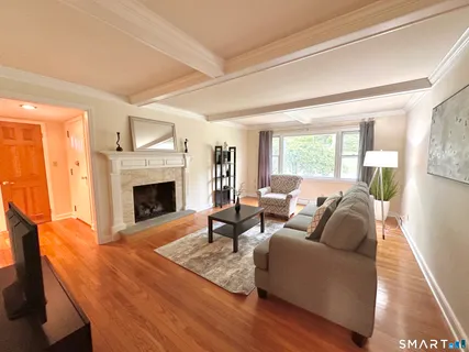 $750,000 | 26 Grandview Terrace, Essex, CT 06426