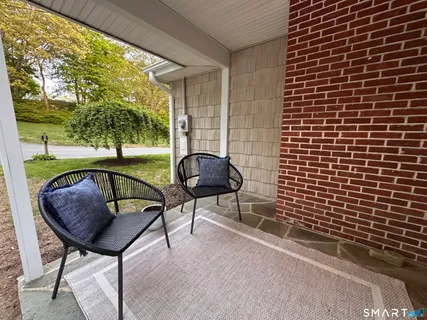 $750,000 | 26 Grandview Terrace, Essex, CT 06426