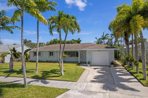 $3,600 | 360 Palmetto Street, West Palm Beach, FL 33405