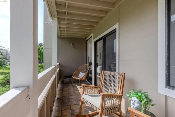 $925,000 | 1171 Compass Lane, Unit 113, Foster City, CA 94404