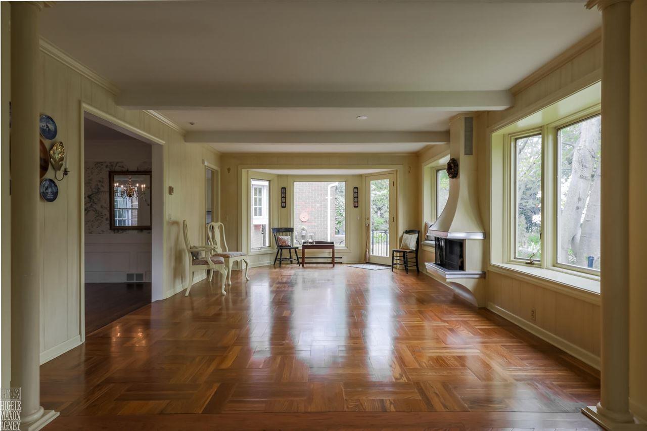 60 North Deeplands Road Grosse Pointe, MI 48236 - Photo 16 of 36 31380961-15.JPG