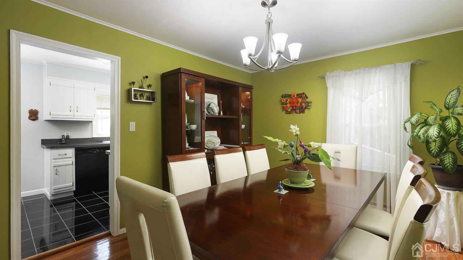 99 Lancaster Road Colonia, NJ 07067 - Photo 11 of 31 Gallery Image 11