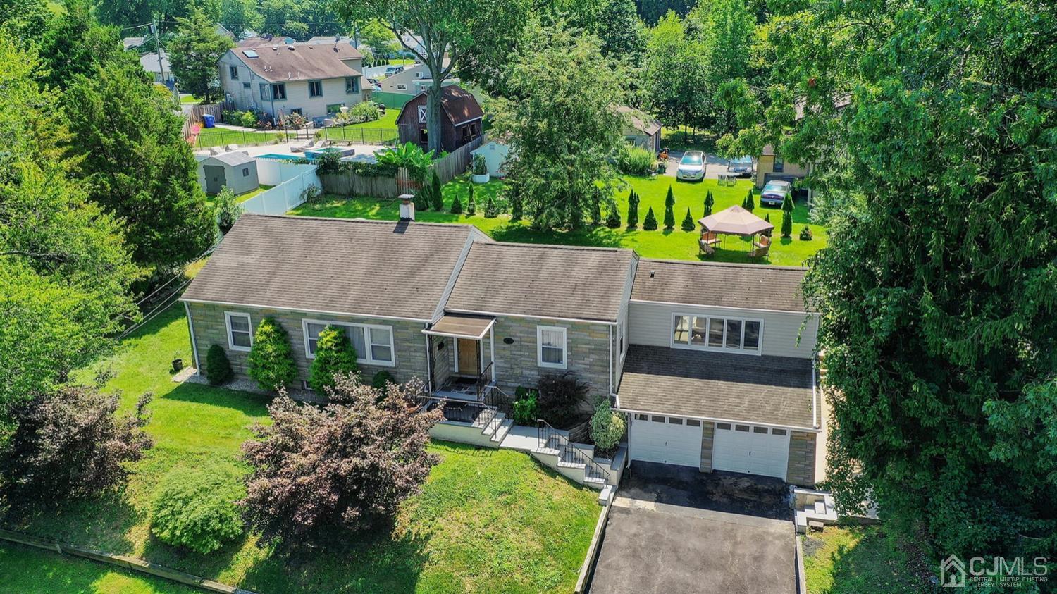99 Lancaster Road Colonia, NJ 07067 - Photo 4 of 31 Gallery Image 4