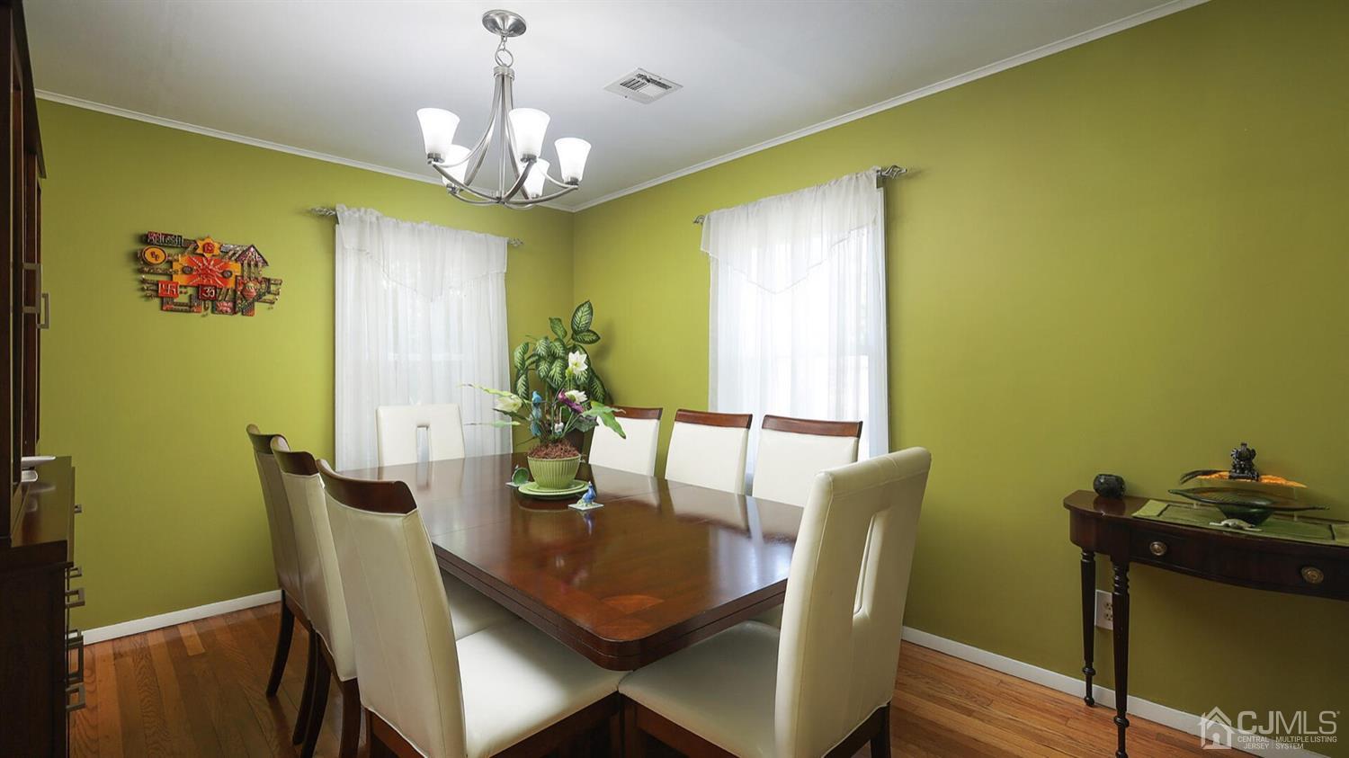 99 Lancaster Road Colonia, NJ 07067 - Photo 10 of 31 Gallery Image 10