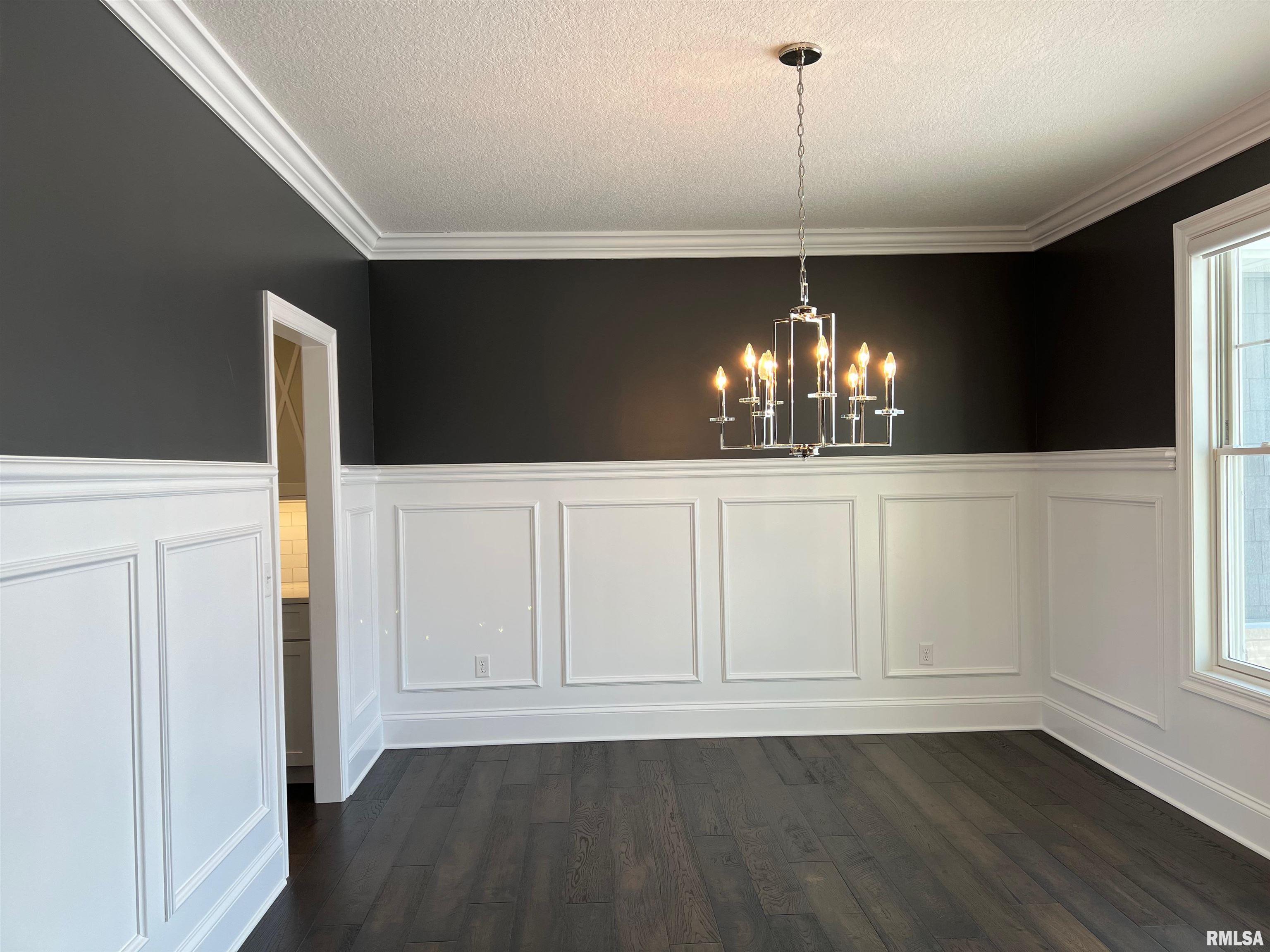 6314 Forest Road Davenport, IA 52807 - Photo 5 of 11 Gallery Image 5