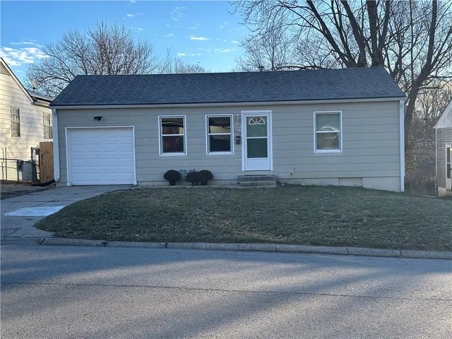 $155,000 | 1319 South Crane Street, Independence, MO 64055