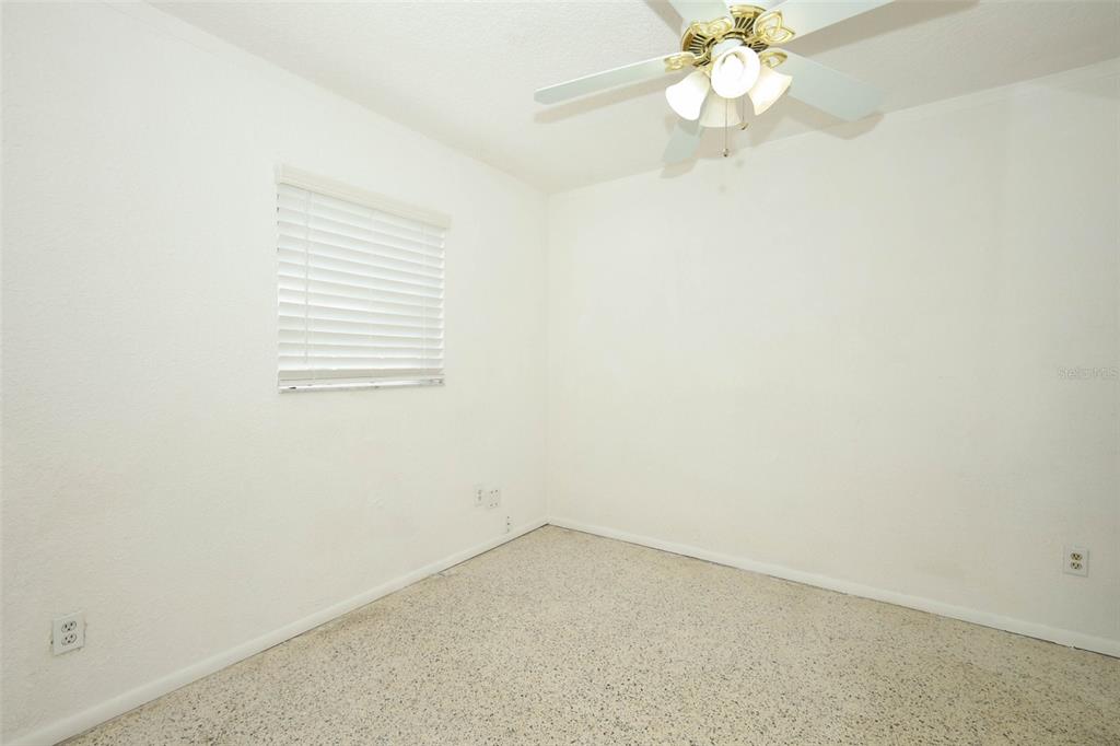 124 Salem Street Altamonte Springs, FL 32701 - Photo 35 of 45 an empty room with a window