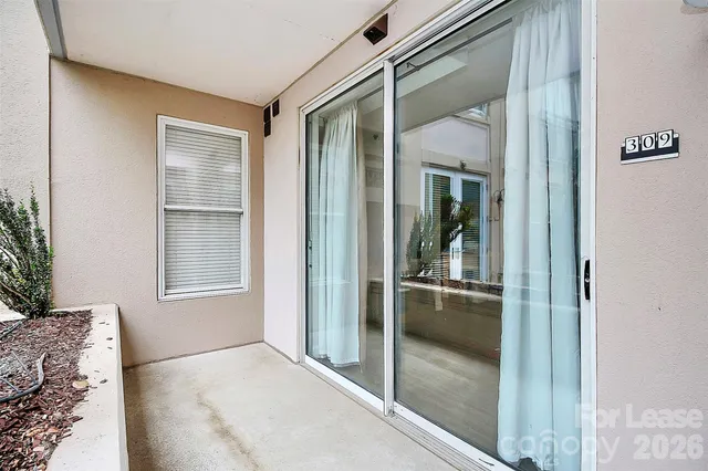 $2,100 | 1315 East Boulevard, Unit 309, Charlotte, NC 28203