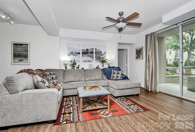 $2,100 | 1315 East Boulevard, Unit 309, Charlotte, NC 28203