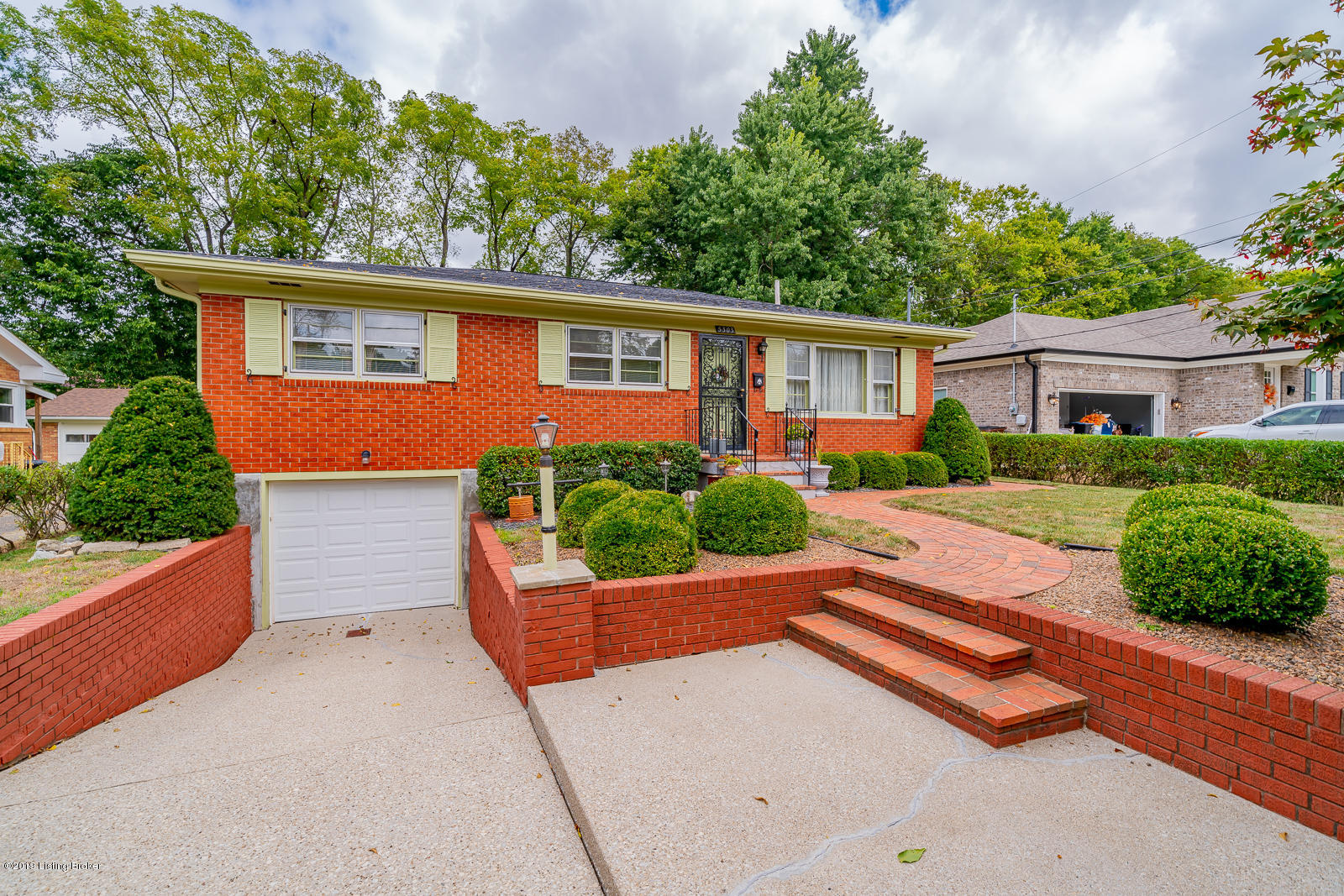 5303 Layne Road Louisville, KY 40219 - Photo 1 of 47 5303 Layne Rd L-40