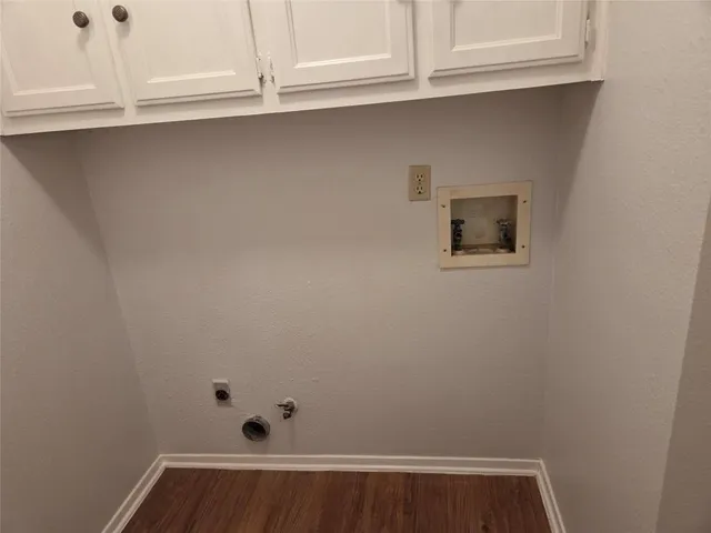 $1,850 | 8111 Baywood Drive, Unit A, Austin, TX 78759