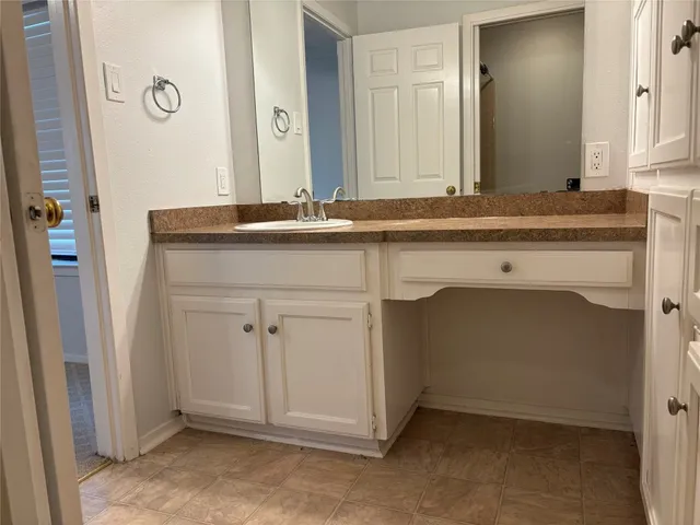 $1,850 | 8111 Baywood Drive, Unit A, Austin, TX 78759