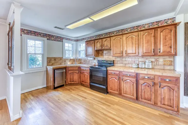 $1,274,500 | 21530 Tiburcio Avenue, Laton, CA 93242