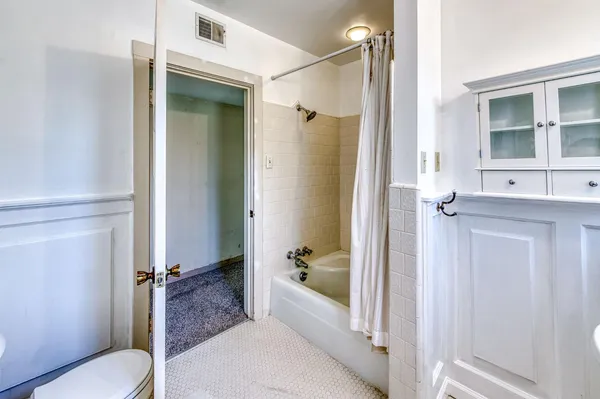 $1,274,500 | 21530 Tiburcio Avenue, Laton, CA 93242