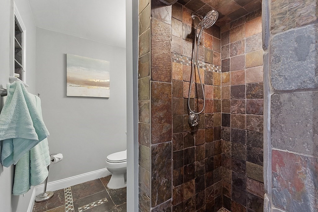 162 Salem Street, Unit 5 Boston, MA 02113 - Photo 14 of 21 Gallery Image 14