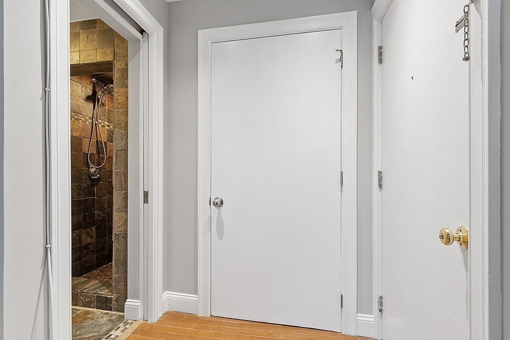 162 Salem Street, Unit 5 Boston, MA 02113 - Photo 17 of 21 Gallery Image 17