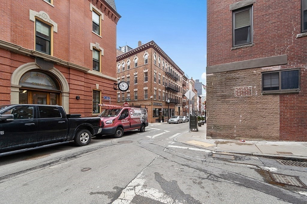 162 Salem Street, Unit 5 Boston, MA 02113 - Photo 19 of 21 Gallery Image 19