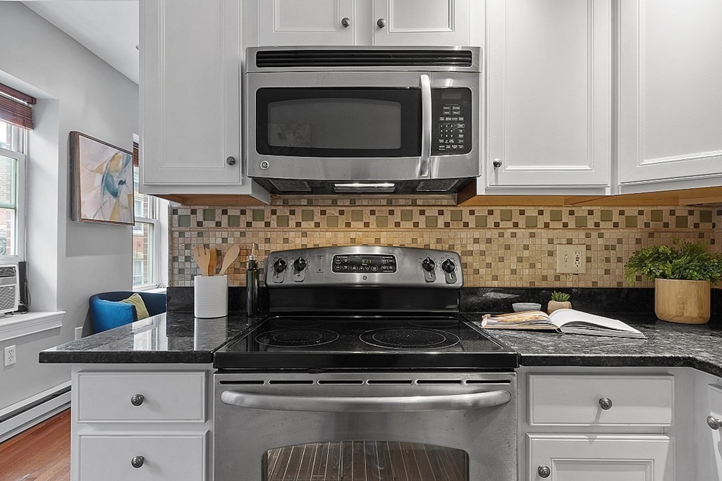 162 Salem Street, Unit 5 Boston, MA 02113 - Photo 8 of 21 Gallery Image 8