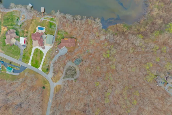 $529,000 | 706 Breckinridge Point, Cadiz, KY 42211